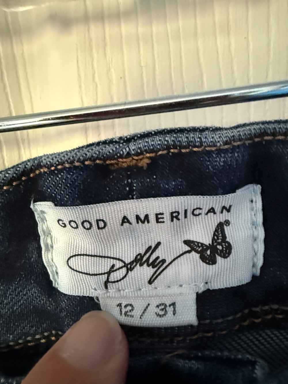 Good American Dolly Joleans Flare - Picture 2 of 5